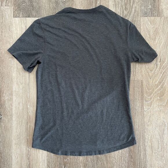 Lululemon Men’s Lululemon 5 Year Basic Tee in Heathered Black - Picture 10 of 11